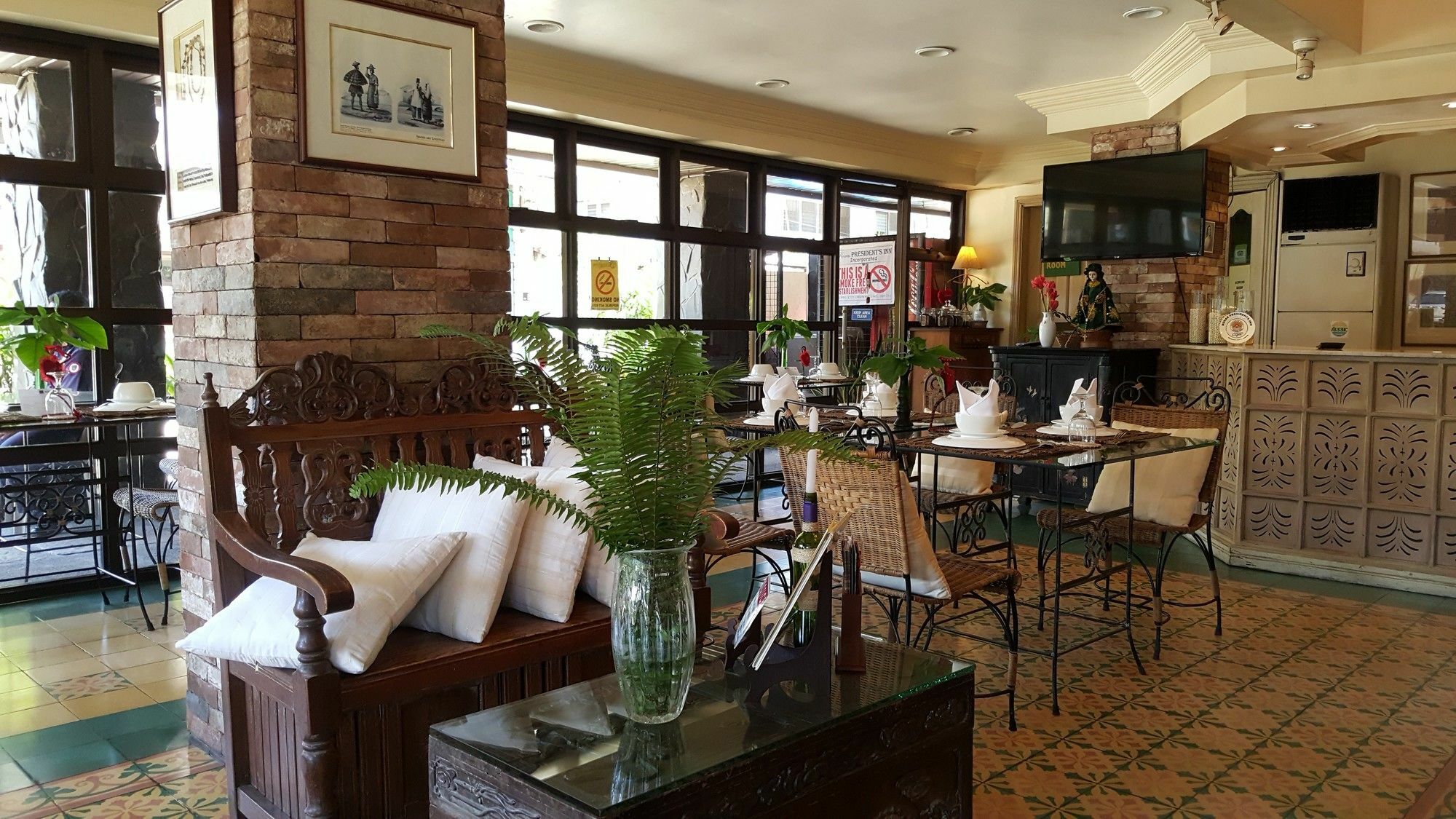 Roxas President'S Inn Eksteriør bilde